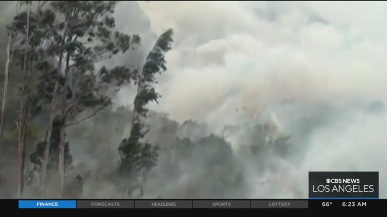 Huge fire threatening Machu Picchu in Peru