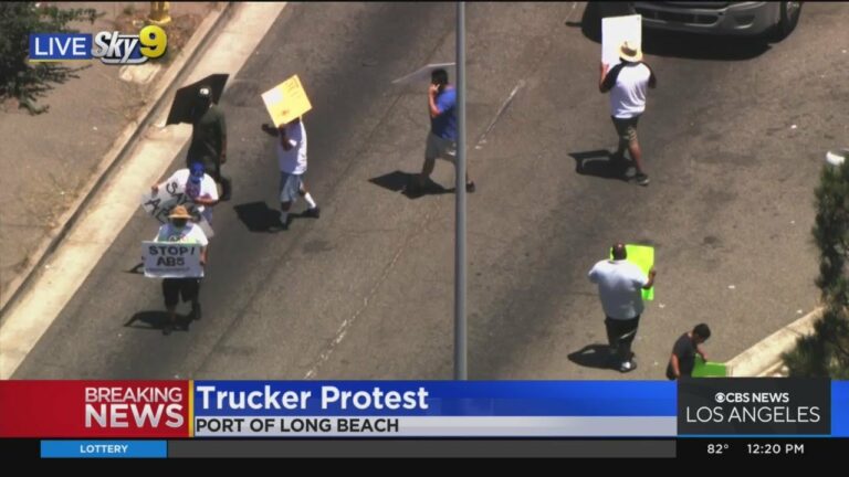 Truck drivers protest a second day at Port of Long Beach